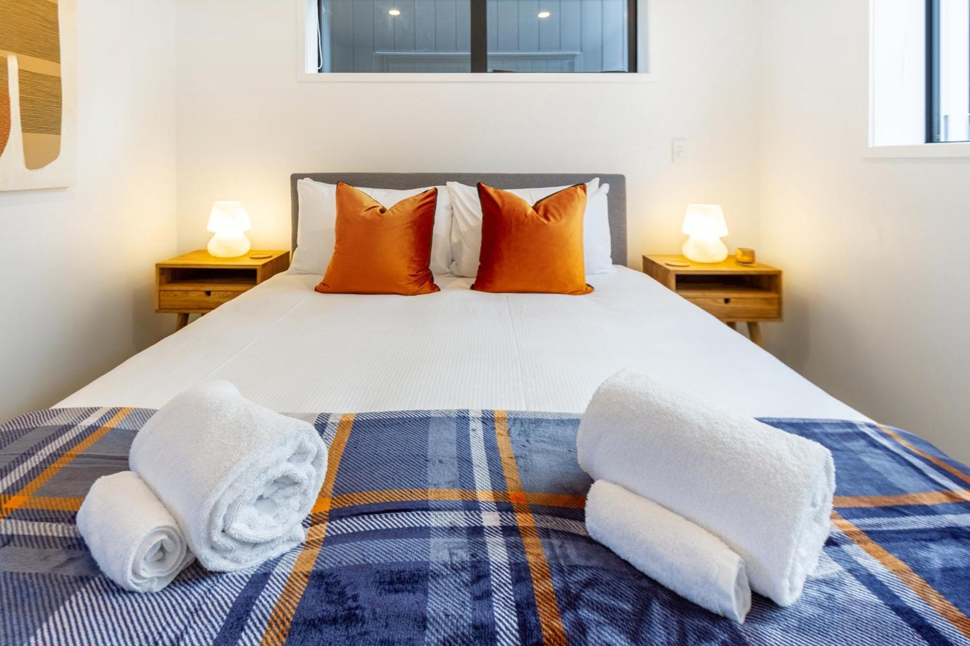 Cashel Street Hideaway 2 Bed 2 Bath Apartment Christchurch Exterior photo
