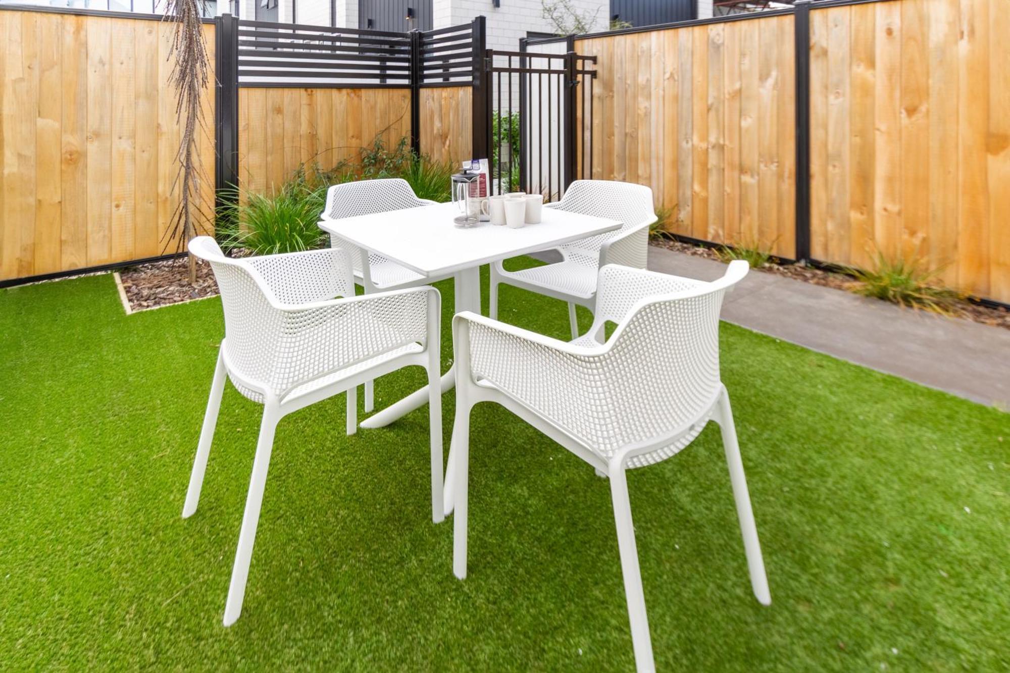 Cashel Street Hideaway 2 Bed 2 Bath Apartment Christchurch Exterior photo